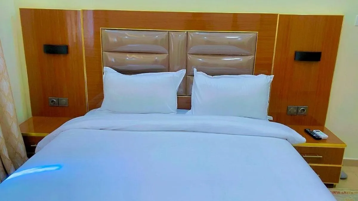 Appartement Cozy Bien Equipe A Mamelles Dakar