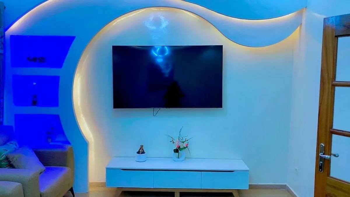 Appartement Cozy Bien Equipe A Mamelles Dakar Apartment