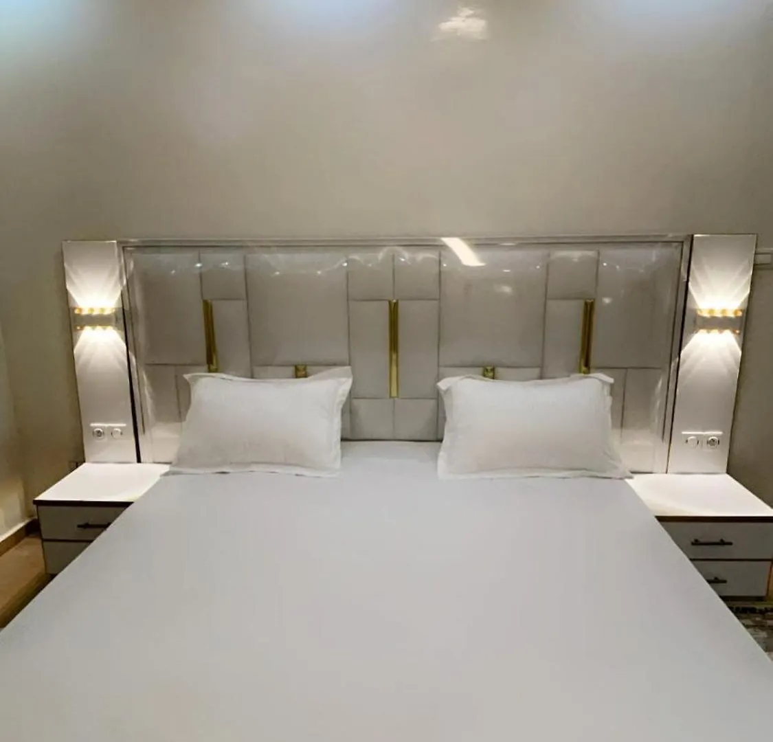 Appartement Cozy Bien Equipe A Mamelles Dakar 0*,  Senegal
