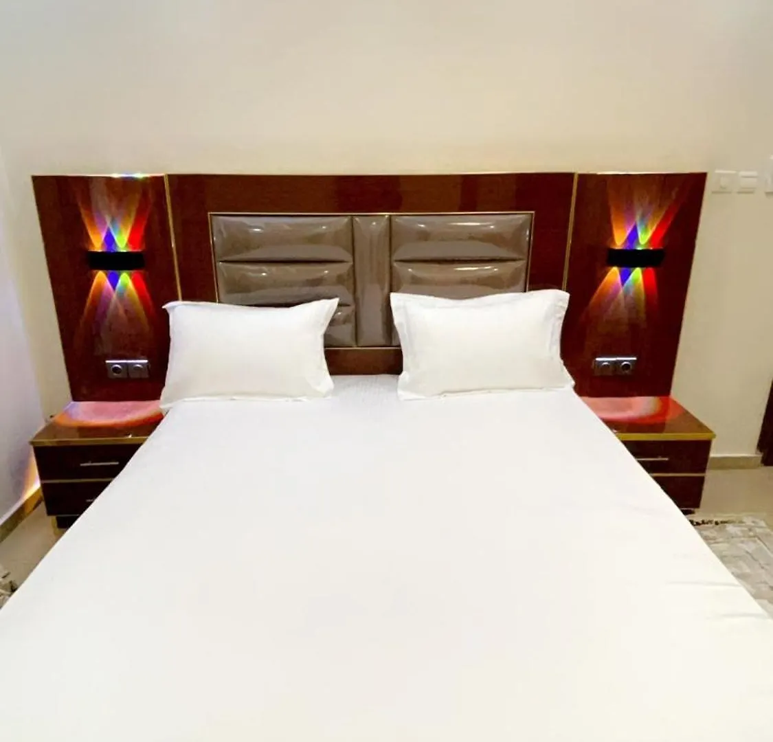Appartement Cozy Bien Equipe A Mamelles Dakar 0*,  Senegal