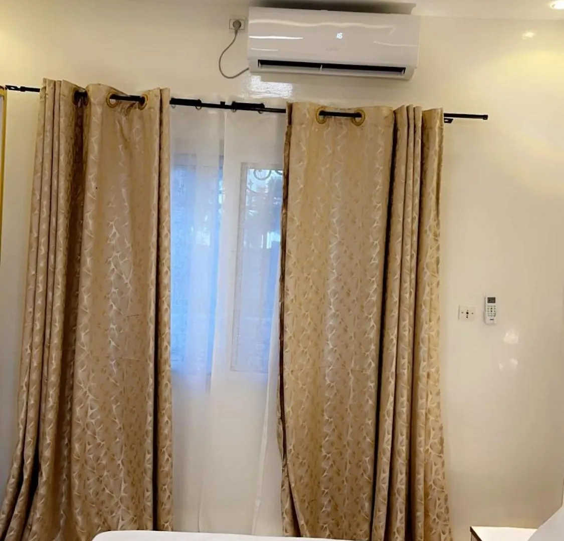Appartement Cozy Bien Equipe A Mamelles Dakar 0*,  Senegal